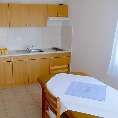 Maestral Apartment *